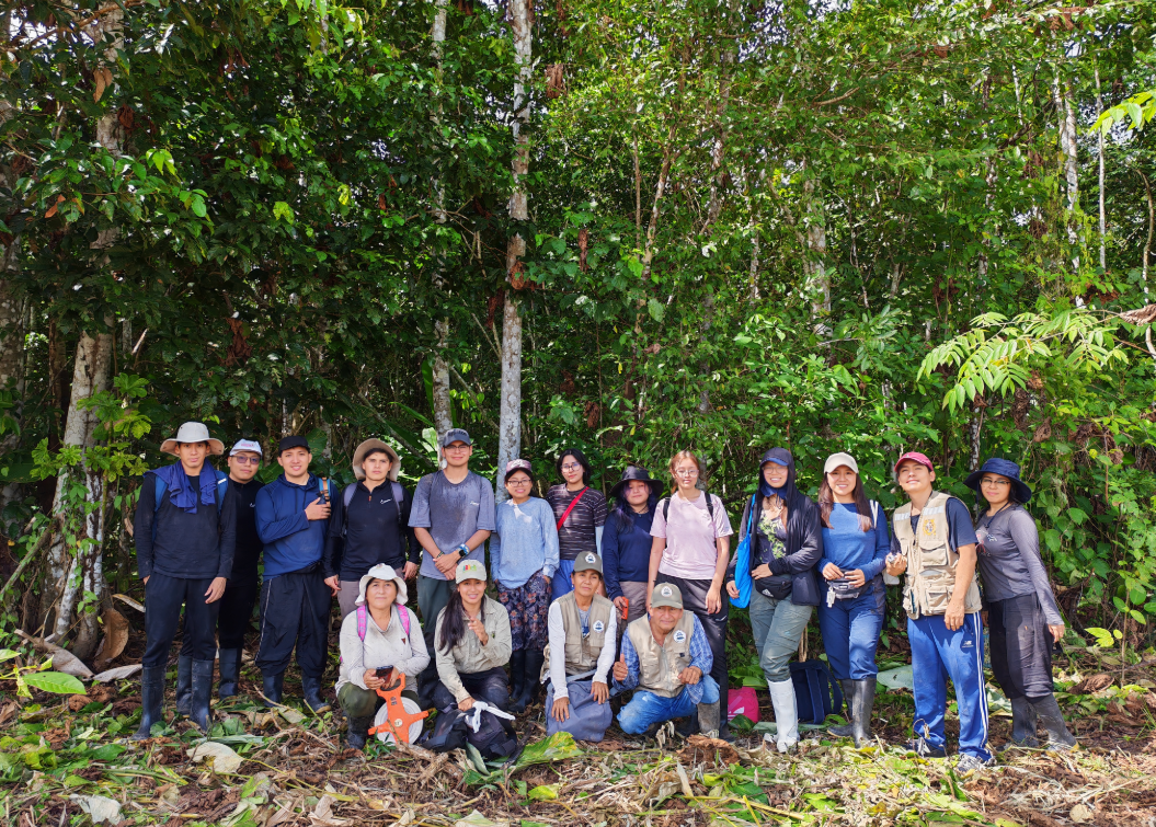 Una iniciativa comunitaria impulsa el turismo científico para conservar los bosques inundables del Bajo Huallaga